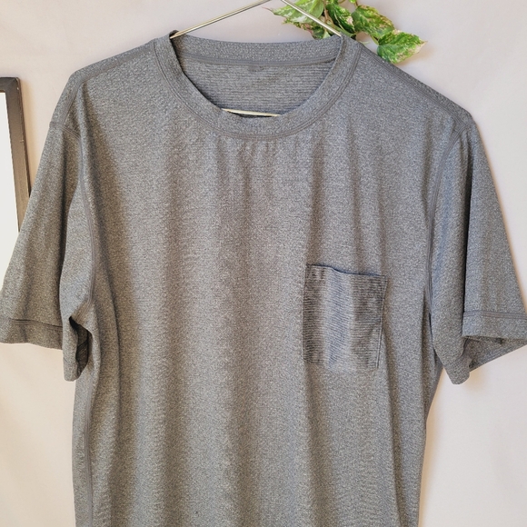 Vuori Tradewind Performance Tee Gray M - Picture 3 of 12